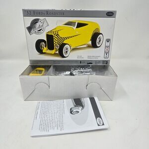 Testors 32 Ford Roadster Metal Body Model Kit 1:43 Scale Yellow 430024 Skill 2